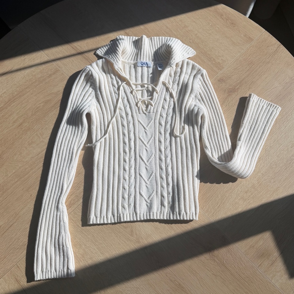Vintage Cozy Lace-Up Cable Knit Sweater Hoodie - Cream - Picture 2 of 4